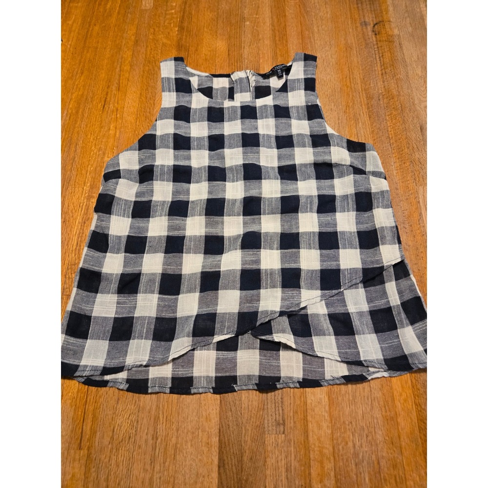 One Clothing Los Angeles Women Med Navy Buffalo Plaid Sleeveless Tulip Hem Top